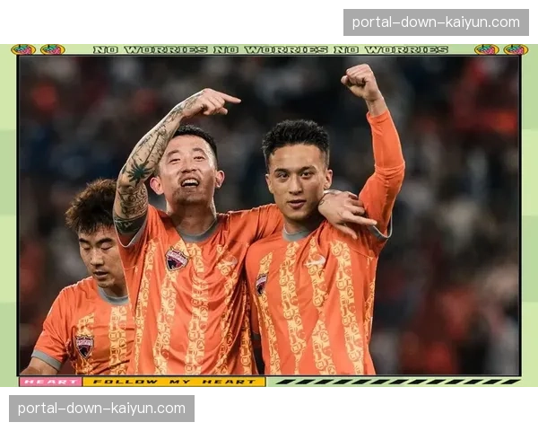 特写镜头:VAR判定进球有效后,深圳队教练组从狂喜到失落的30秒 特写镜头:VAR判定进球有效后,深圳队教练组从狂喜到失落的30秒