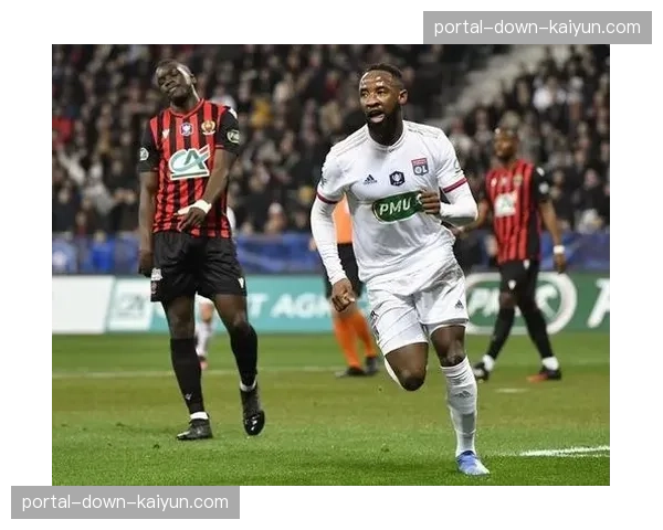 法甲官方公布最佳阵容:拉卡泽特、登贝莱、埃梅里领衔 法甲官方公布最佳阵容:拉卡泽特、登贝莱、埃梅里领衔